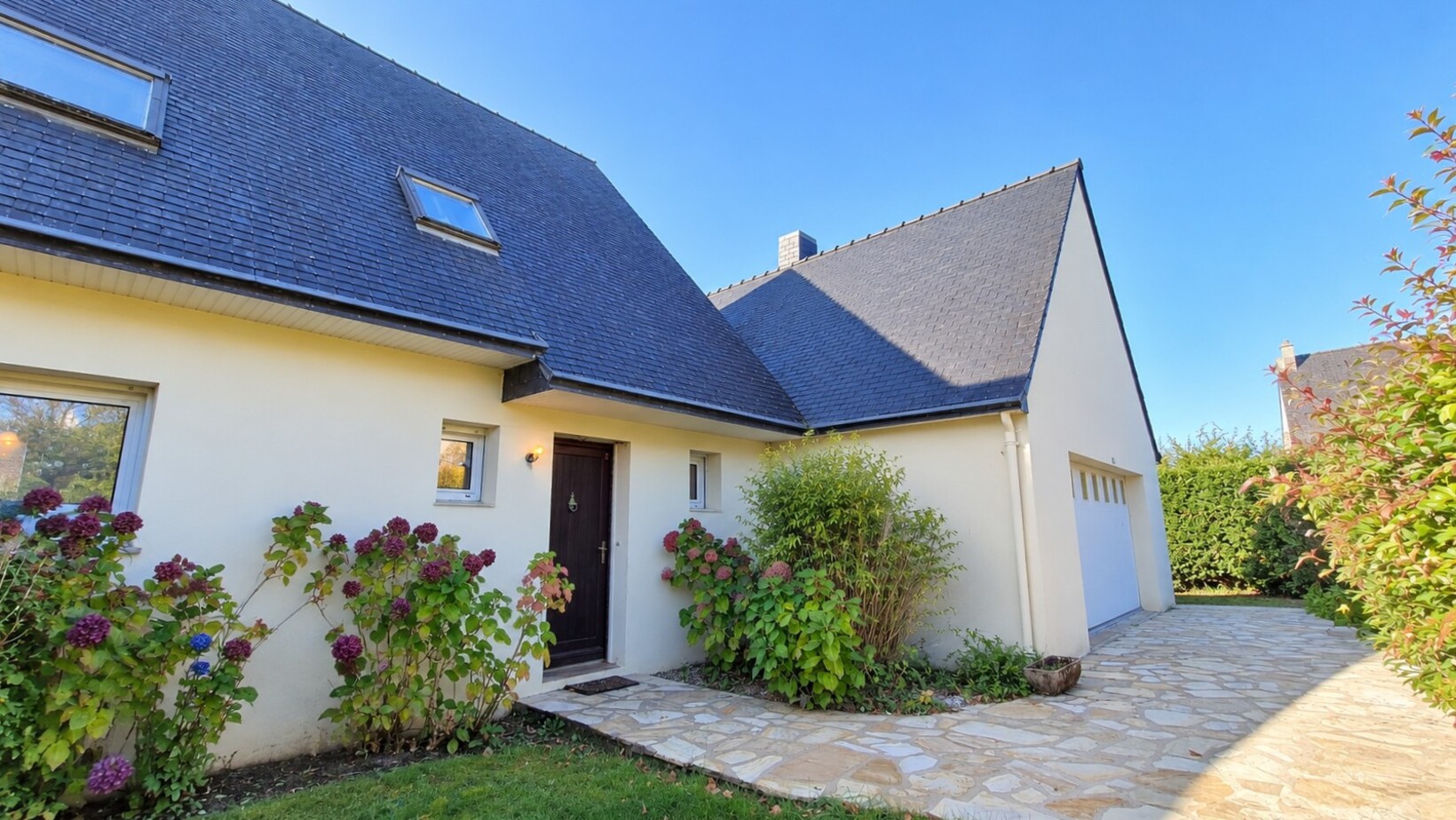 Concarneau – L’Élégante & Généreuse Familiale (176 m²) Avec Jardin Paysagé à 2km des plages