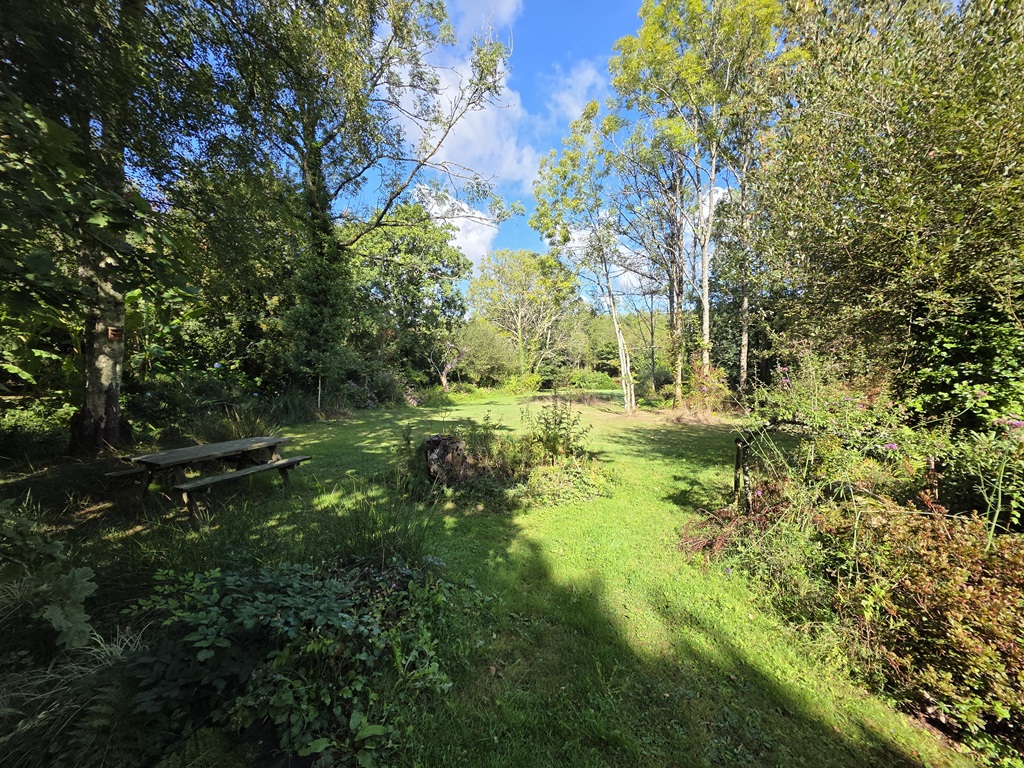 Quimper, Environnement Exceptionnel & Unique Pour ce Moulin du XVI ème Siècle dans son parc de 12 000 m²