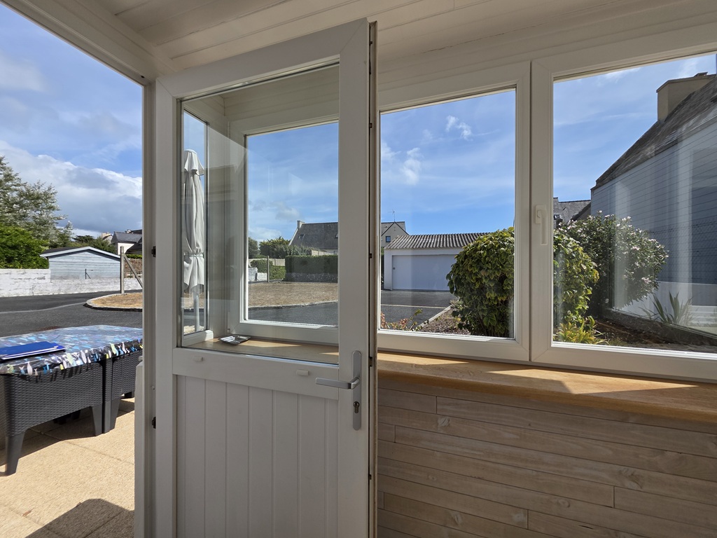 LOCTUDY, A 50 mètres de La Plage, Maison Bigoudène Entièrement rénovée Avec Garage et Jardin de 500m²