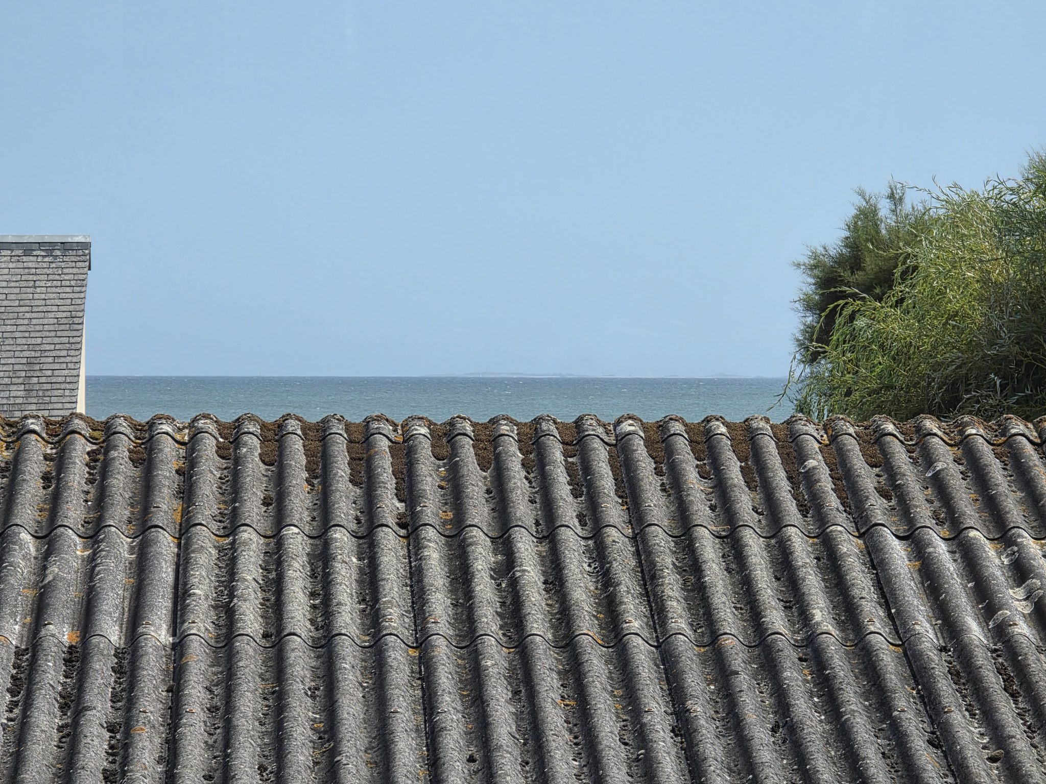 LOCTUDY, A 50 mètres de La Plage, Maison Bigoudène Entièrement rénovée Avec Garage et Jardin de 500m²