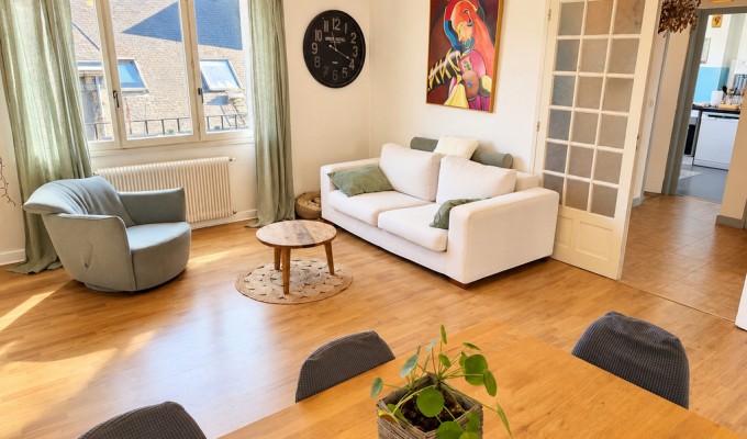 Quimper Centre Ville Quartier Gare – Vaste appartement T4 de 85 m² avec Parking