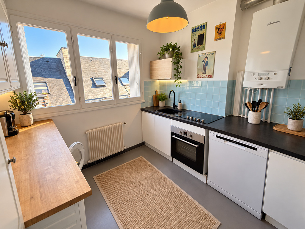 Quimper Centre Ville Quartier Gare – Vaste appartement T4 de 85 m² avec Parking