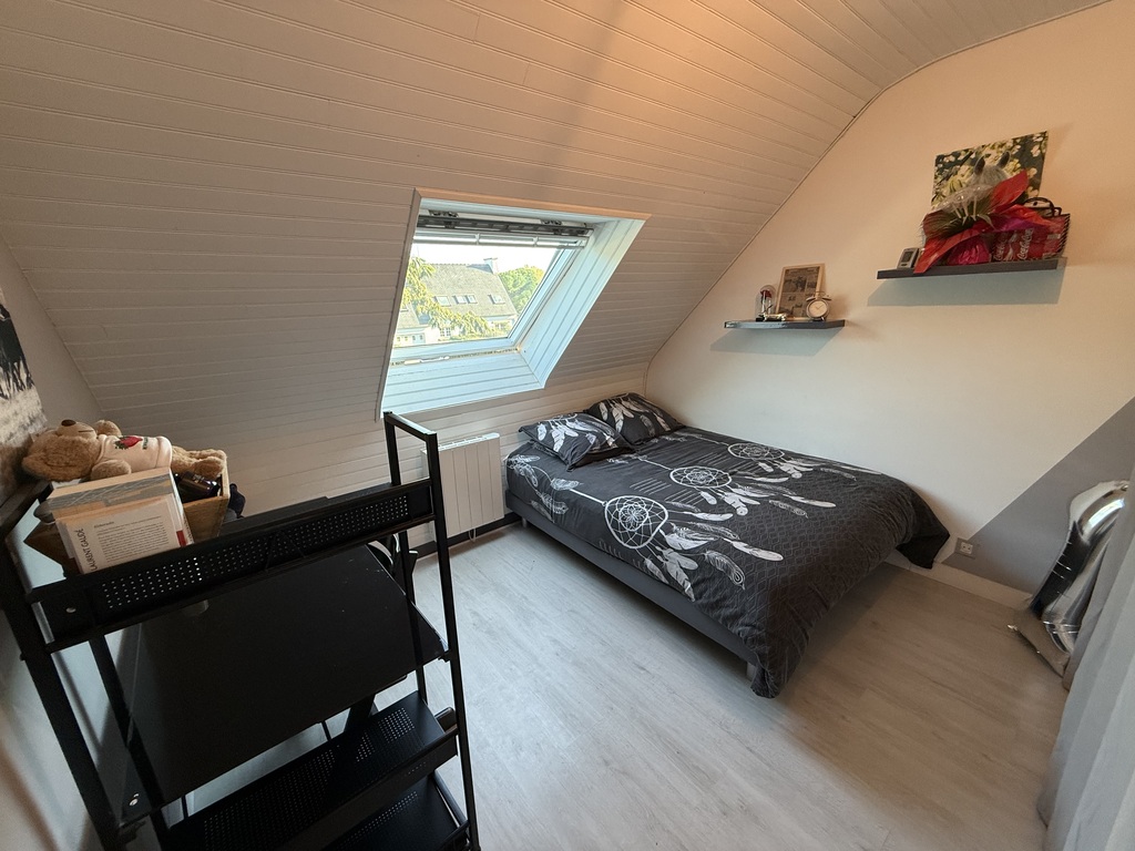 Lesconil – Jolie Maison de 100m² avec Terrasse & Garage à Quelques pas de la Plage et des Commerces
