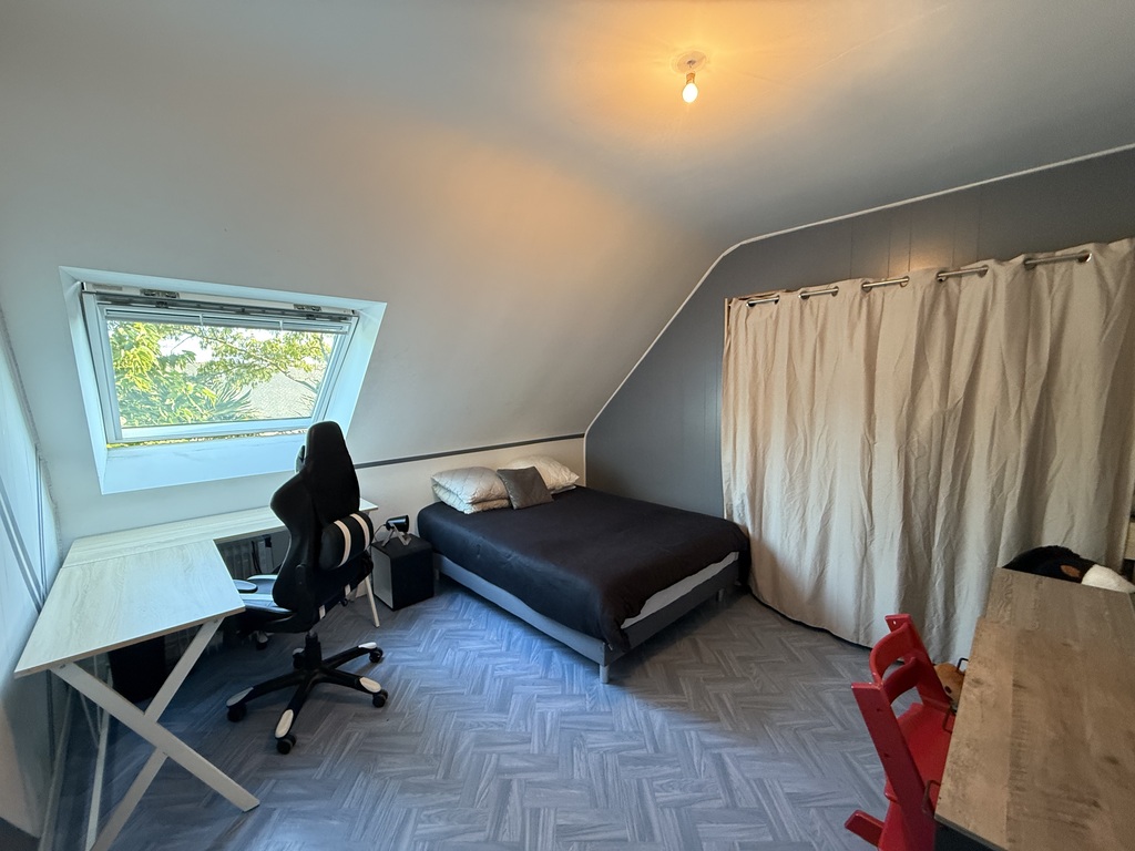 Lesconil – Jolie Maison de 100m² avec Terrasse & Garage à Quelques pas de la Plage et des Commerces