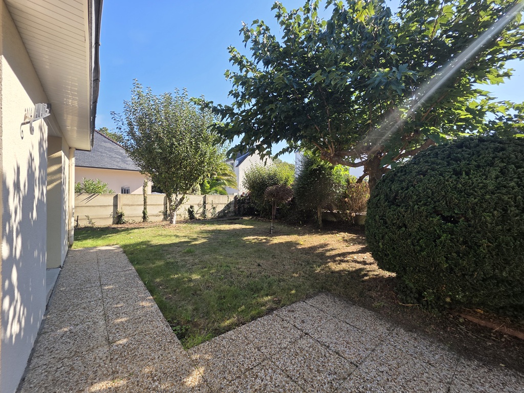 Pont L’abbé, A 5 min du Centre-Ville à pied, Maison de Plain-pied Avec Jardin & Garage