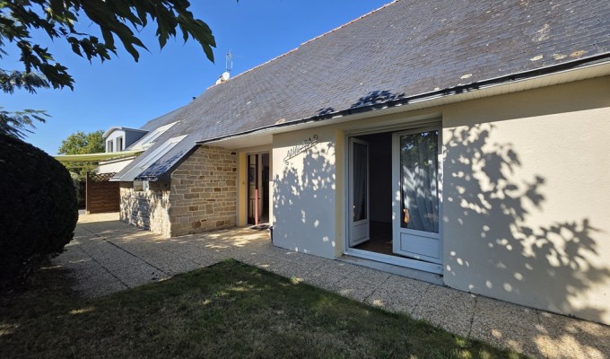 Pont L’abbé, A 5 min du Centre-Ville à pied, Maison de Plain-pied Avec Jardin & Garage
