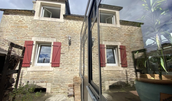 Rosporden-  L’Authentique Maison en Pierre (1950) Rénovée Avec Goût & Son Jardin Clos de 700 m² Sans Vis-à-Vis