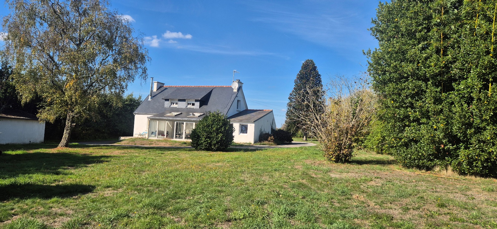 Ergué-Gabéric, Maison à Rénover (5 chambres) , Vaste Jardin de 6000 m²