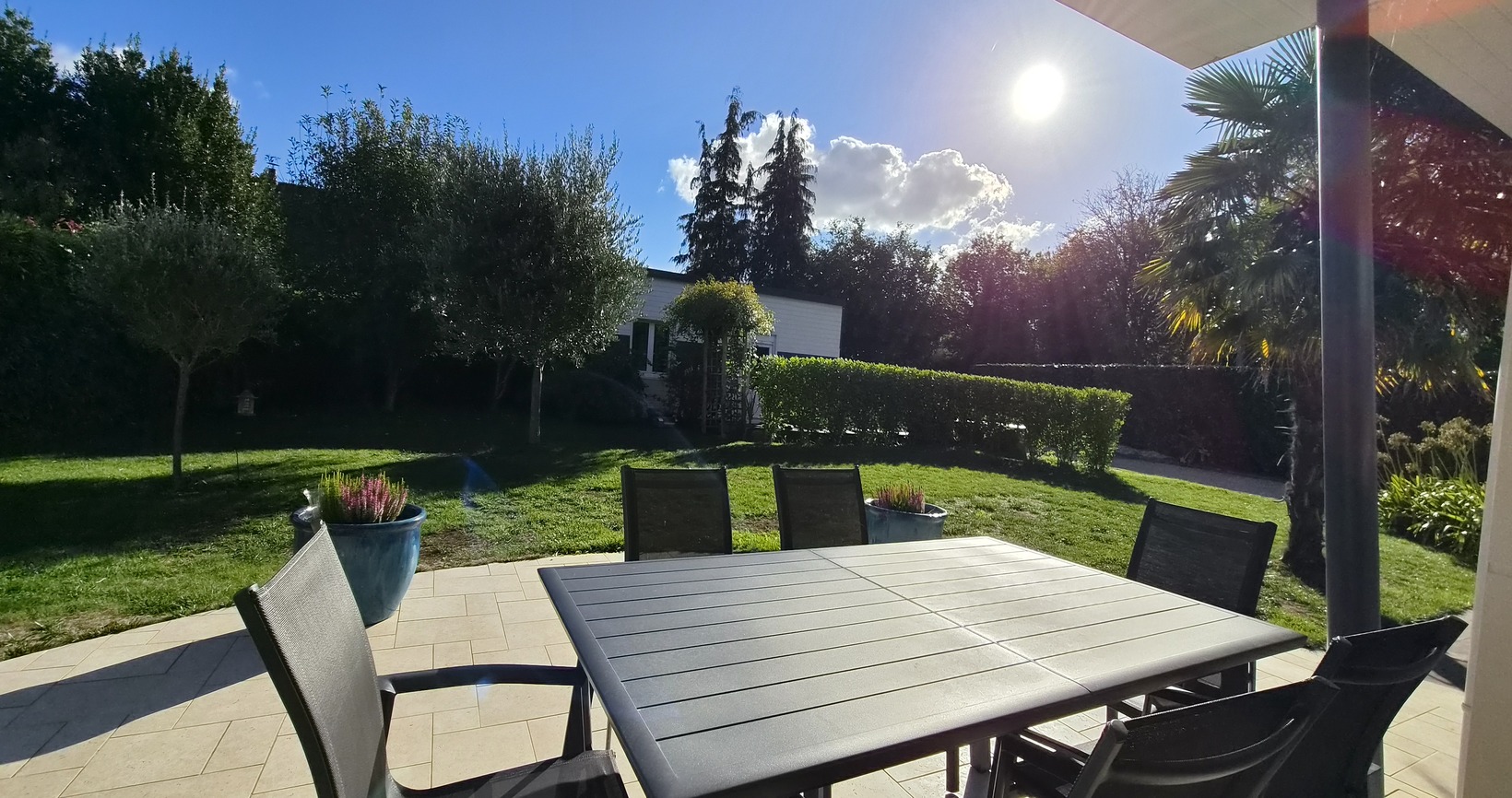 La Forêt Fouesnant – Vaste Contemporaine de 220 m² & 5 Chambres – Terrain d’environ 1110 m²