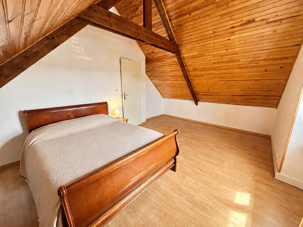 Moëlan-sur-mer, Élégante maison des années 30′ avec vue sur un terrain clos de 1642m²