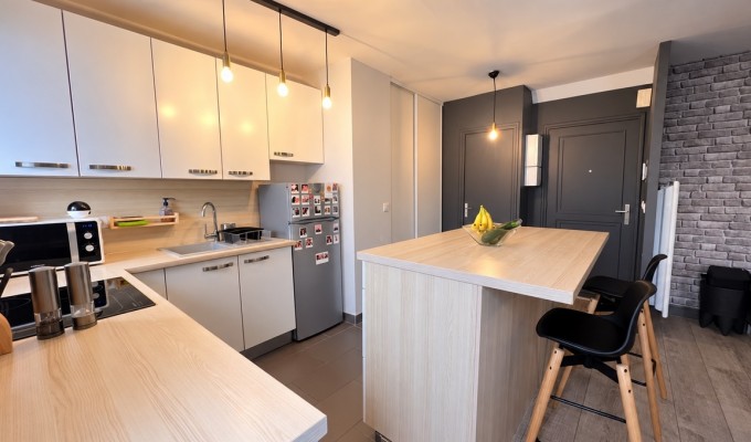 Lorient, Nouvelle Ville – L’Intimiste & Cosy Duplex de 50m2  Avec Garage & Cave