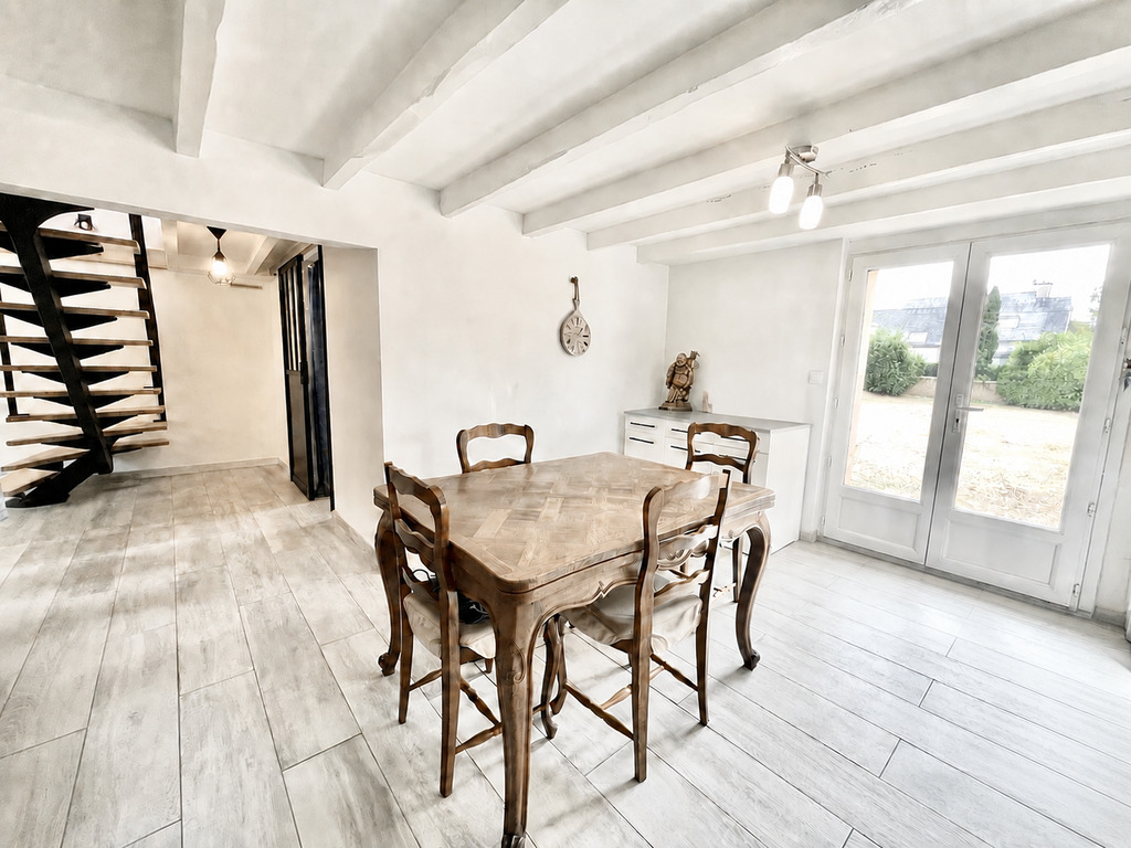 Moëlan-sur-mer, Élégante maison des années 30′ avec vue sur un terrain clos de 1642m²