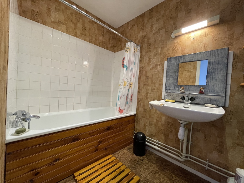 Plomodiern – Saint Nic – Appartement T2 Lumineux Avec La Plage Pour Jardin