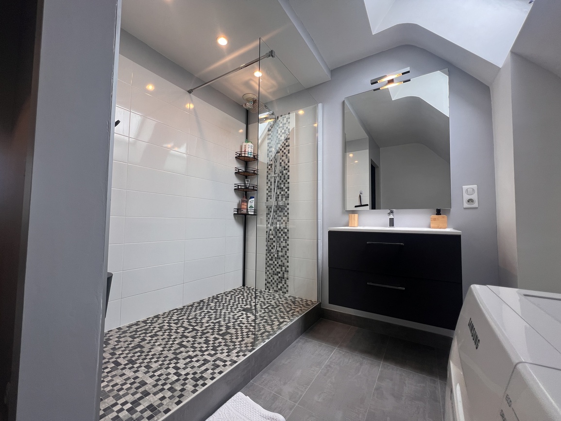Lorient, Nouvelle Ville – L’Intimiste & Cosy Duplex de 50m2  Avec Garage & Cave