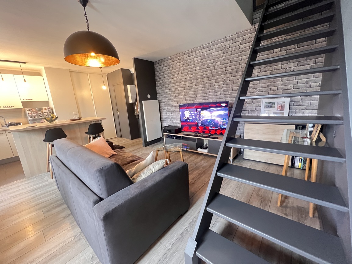 Lorient, Nouvelle Ville – L’Intimiste & Cosy Duplex de 50m2  Avec Garage & Cave