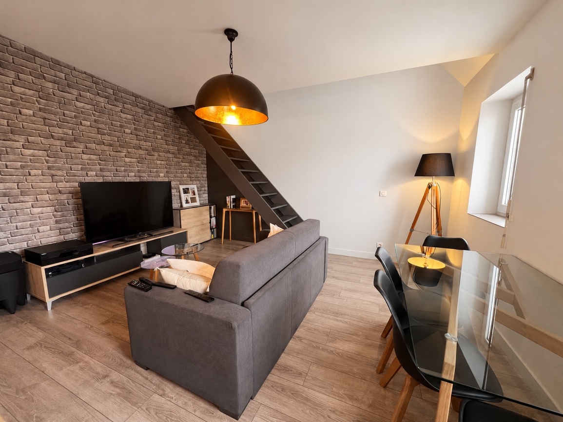 Lorient, Nouvelle Ville – L’Intimiste & Cosy Duplex de 50m2  Avec Garage & Cave